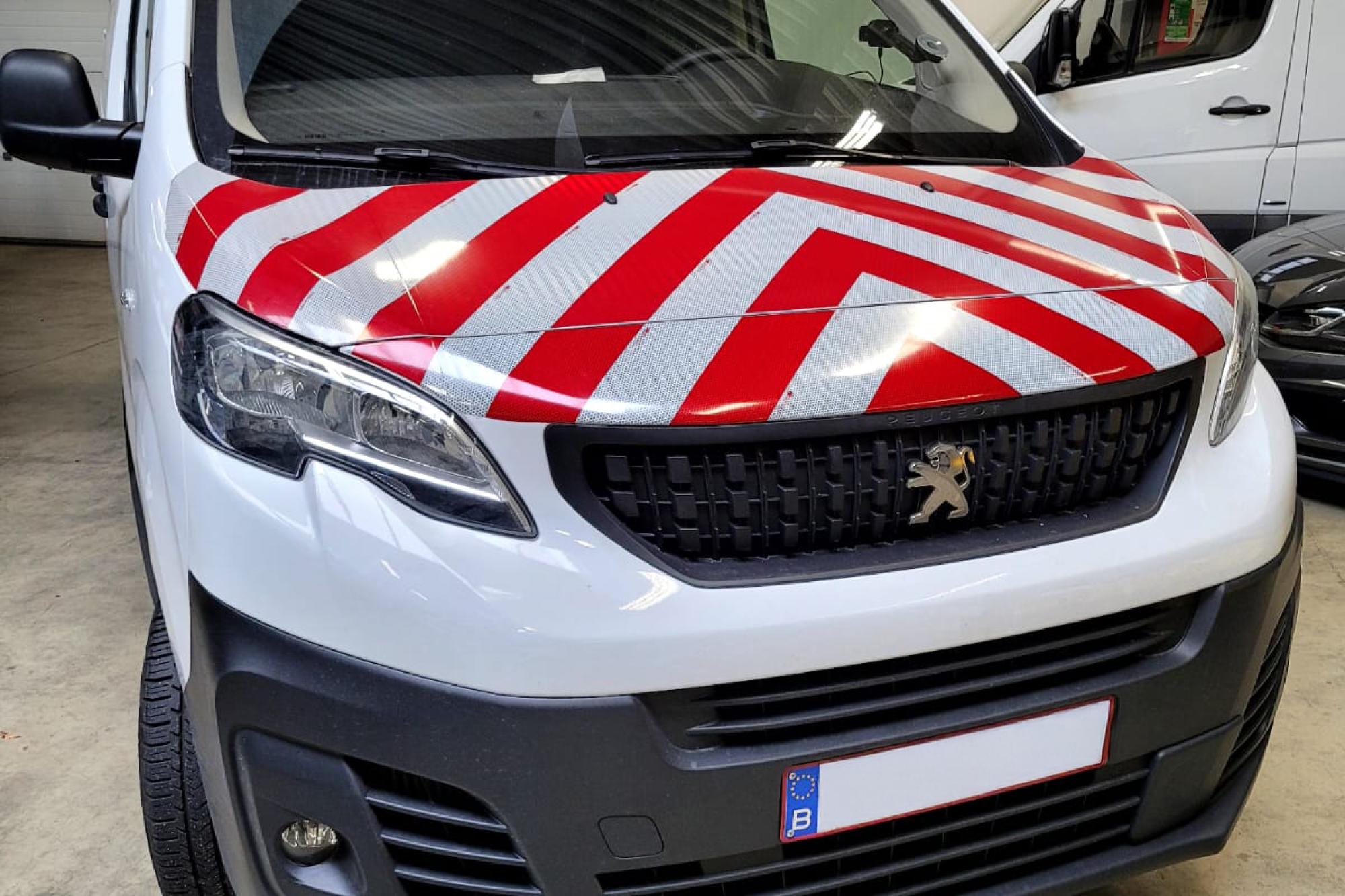 Safety, veiligheidsbestickering voertuigen door Intersticker